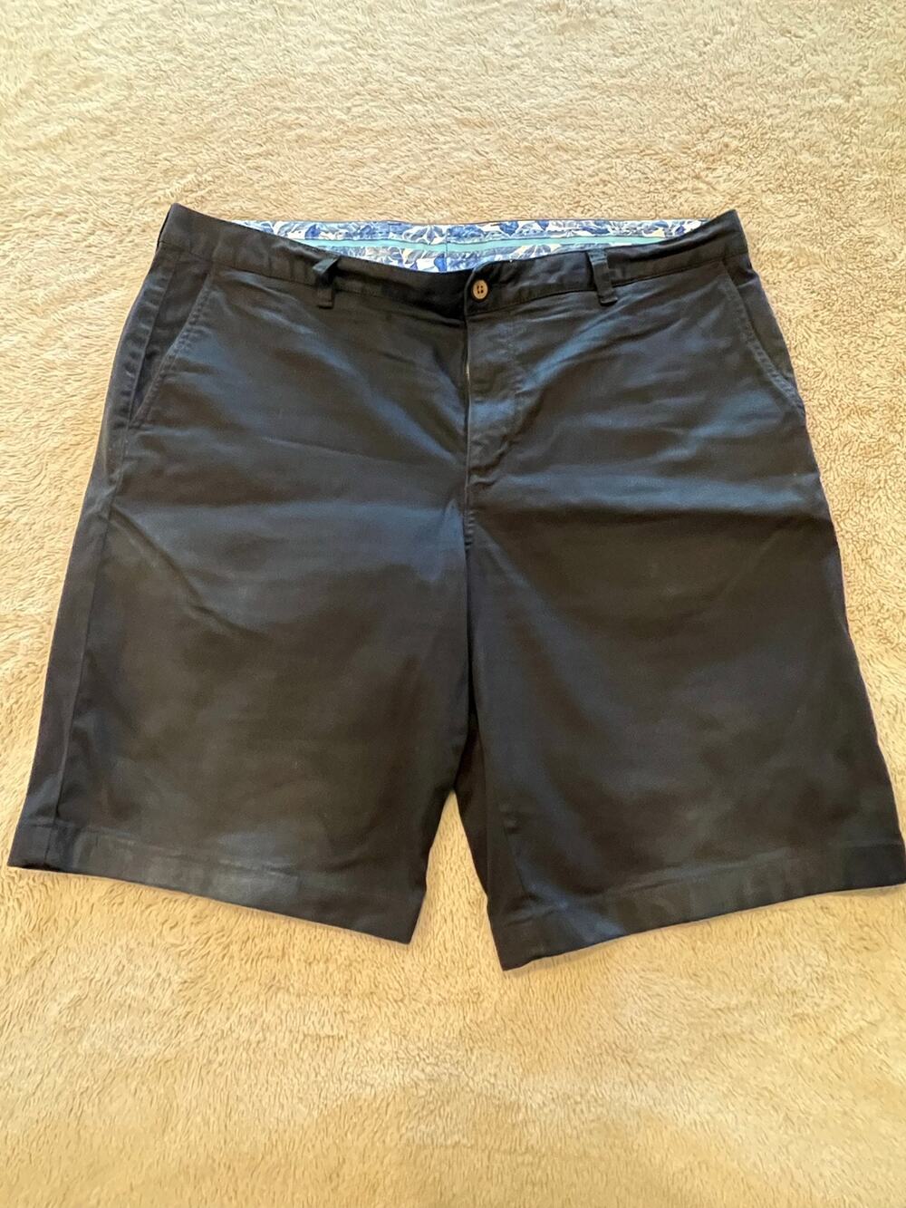 Tommy Bahama Men’s 38 Black Stretch Shorts 10" Inseam Casual Chino Golf